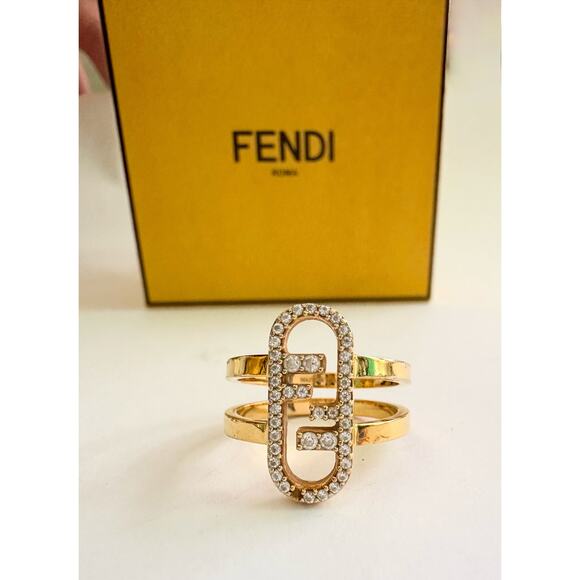 FENDI O'Lock Ring in magnetic close box - Size 6 - Picture 1 of 16
